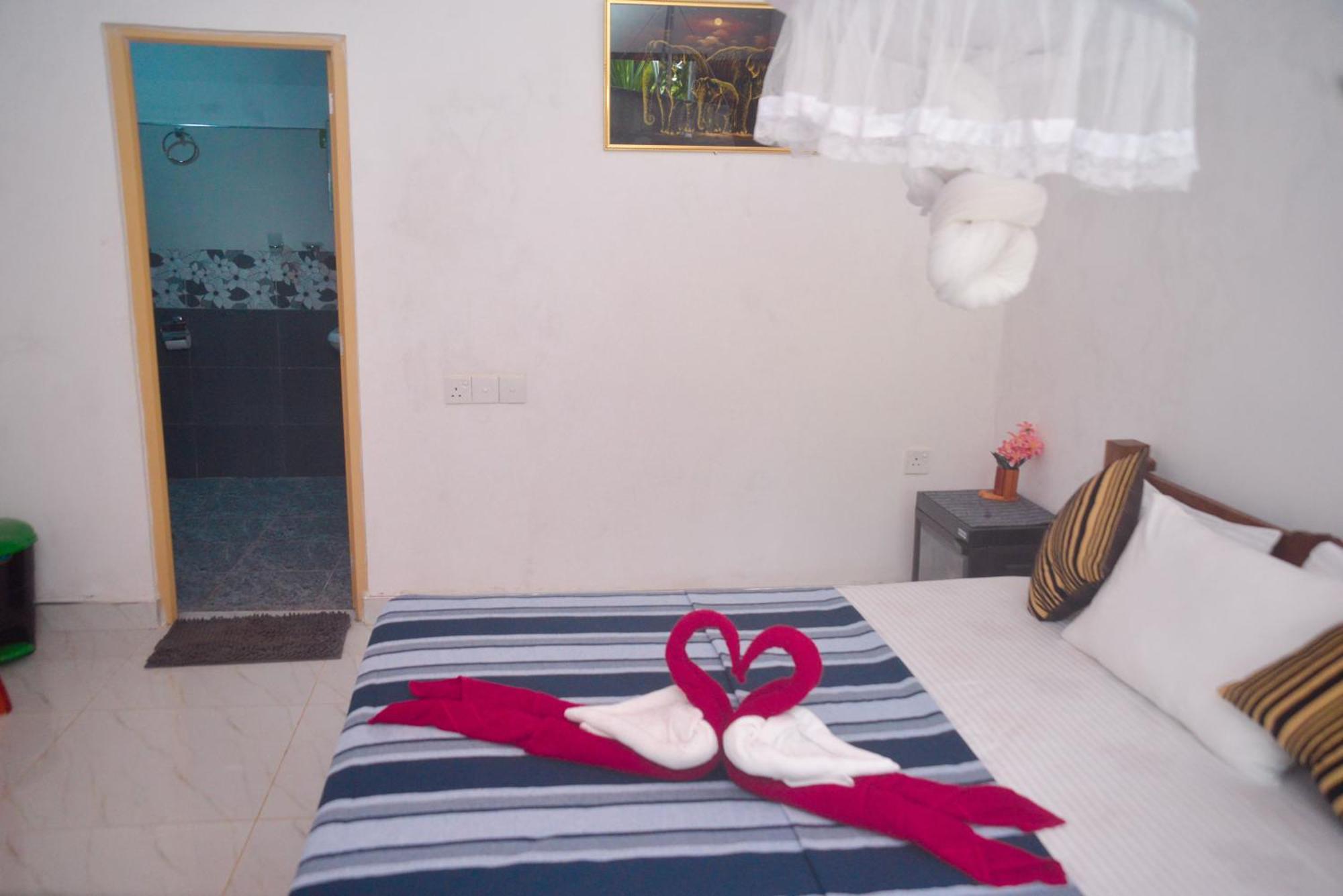 Tropical Garden Homestay Pidurangala シギリヤ エクステリア 写真