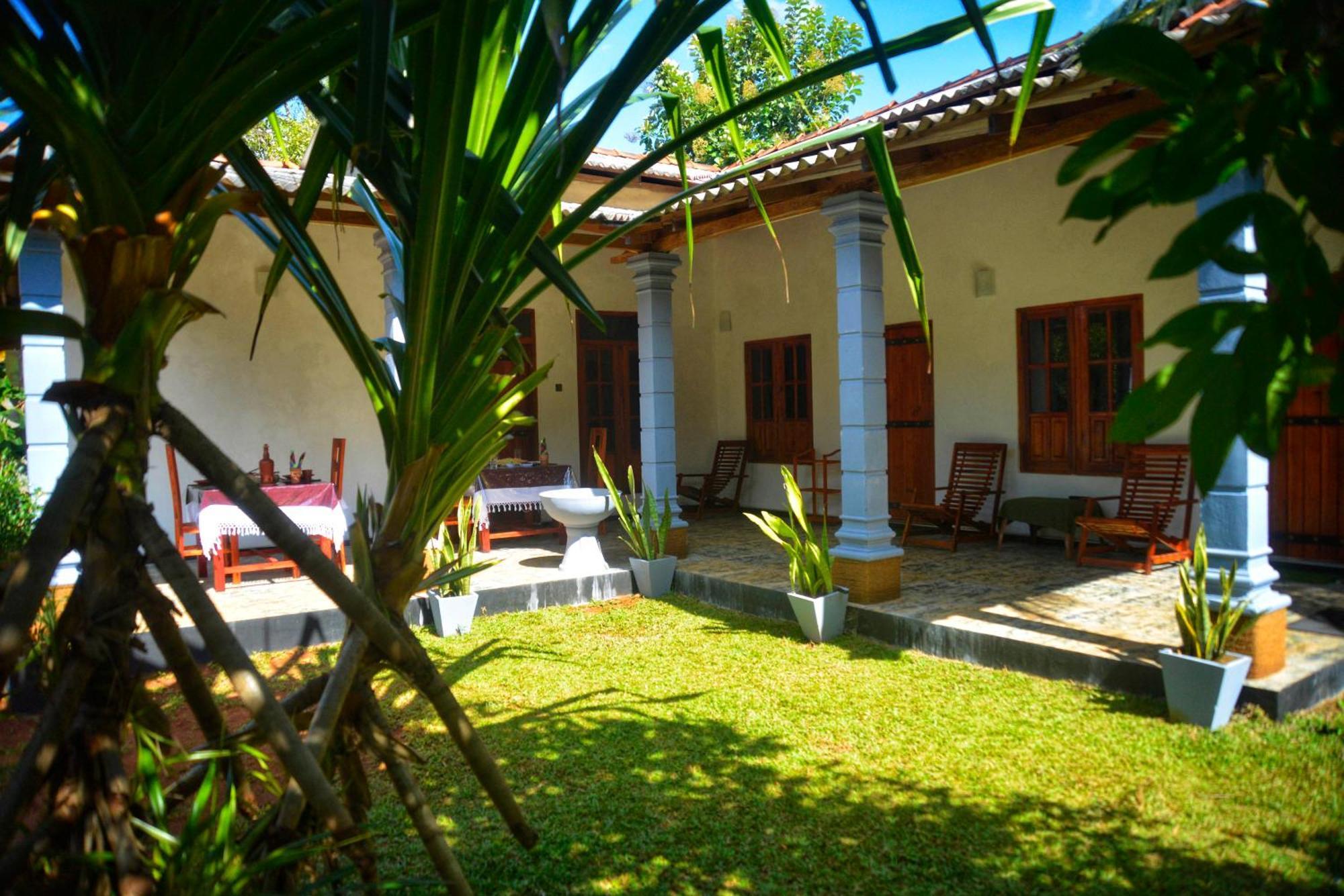 Tropical Garden Homestay Pidurangala シギリヤ エクステリア 写真